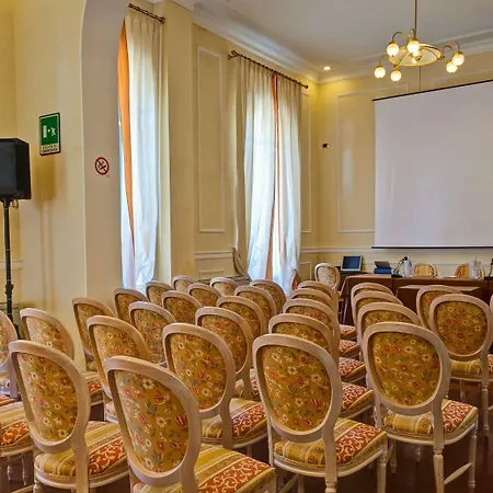 Grand Royal فندق 4*