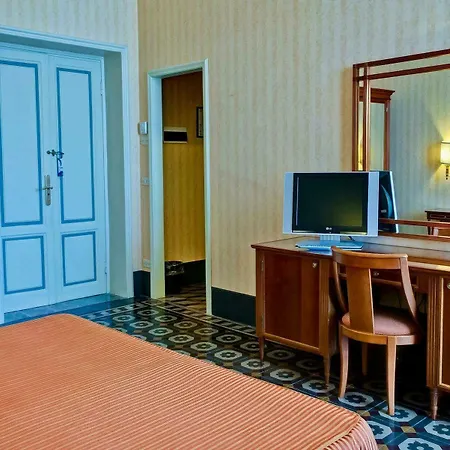 Grand Royal 4* Viareggio