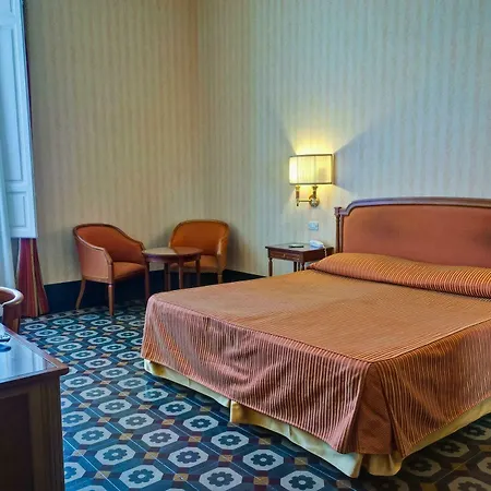 ホテル Grand Royal 4*